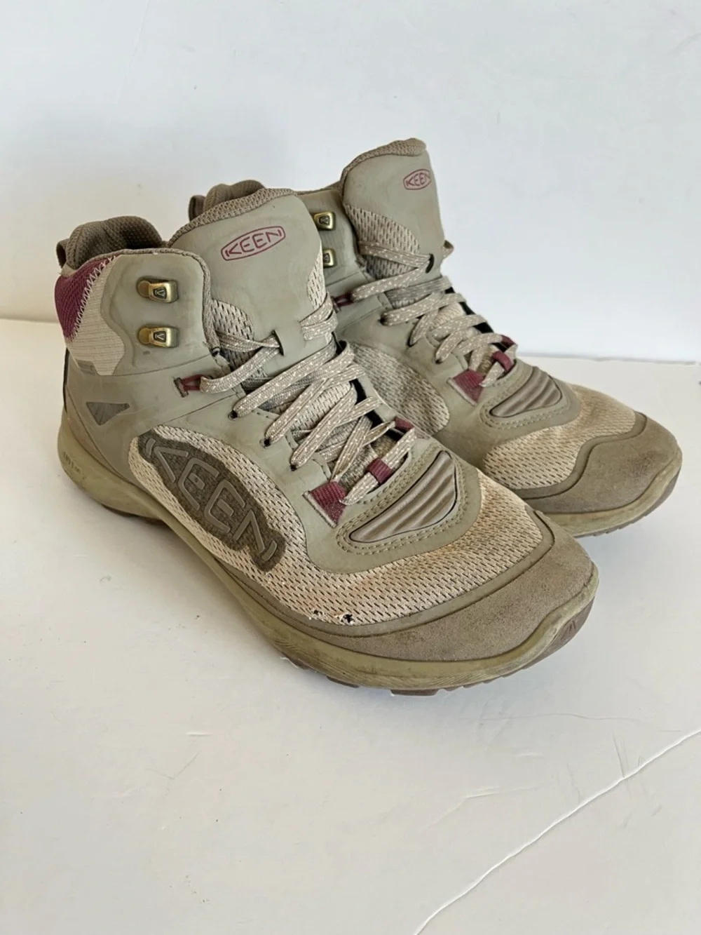 Keen women terradora